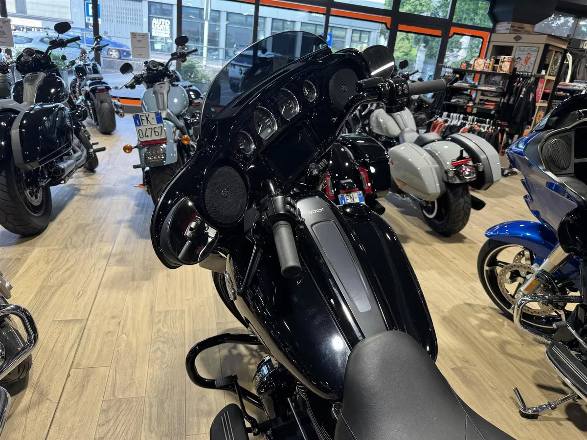 Harley-Davidson Street Glide Special (2021 - 23) (2)