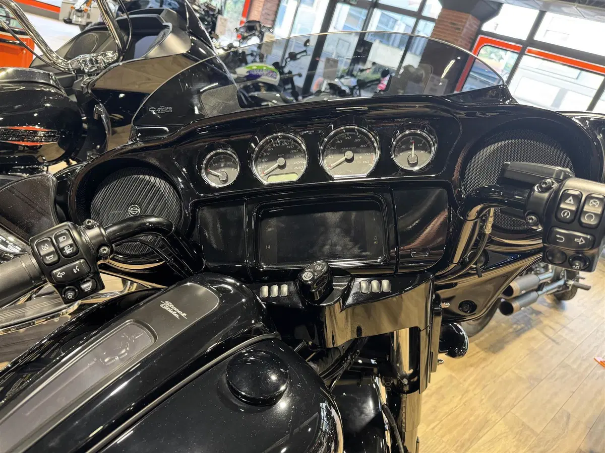 Harley-Davidson Street Glide Special (2021 - 23) (5)