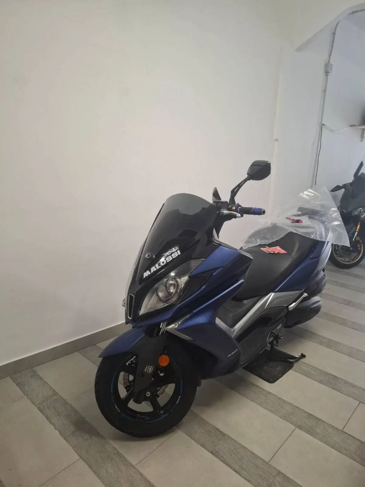Kymco Downtown 350i TCS (2020) (9)