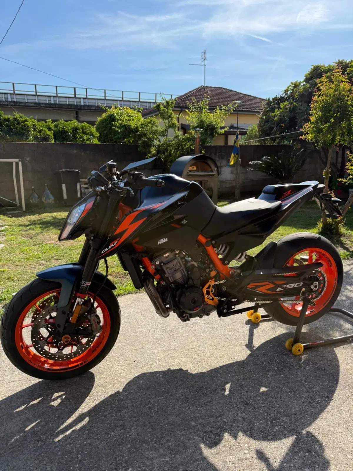 KTM 890 Duke R (2022 - 23) (4)