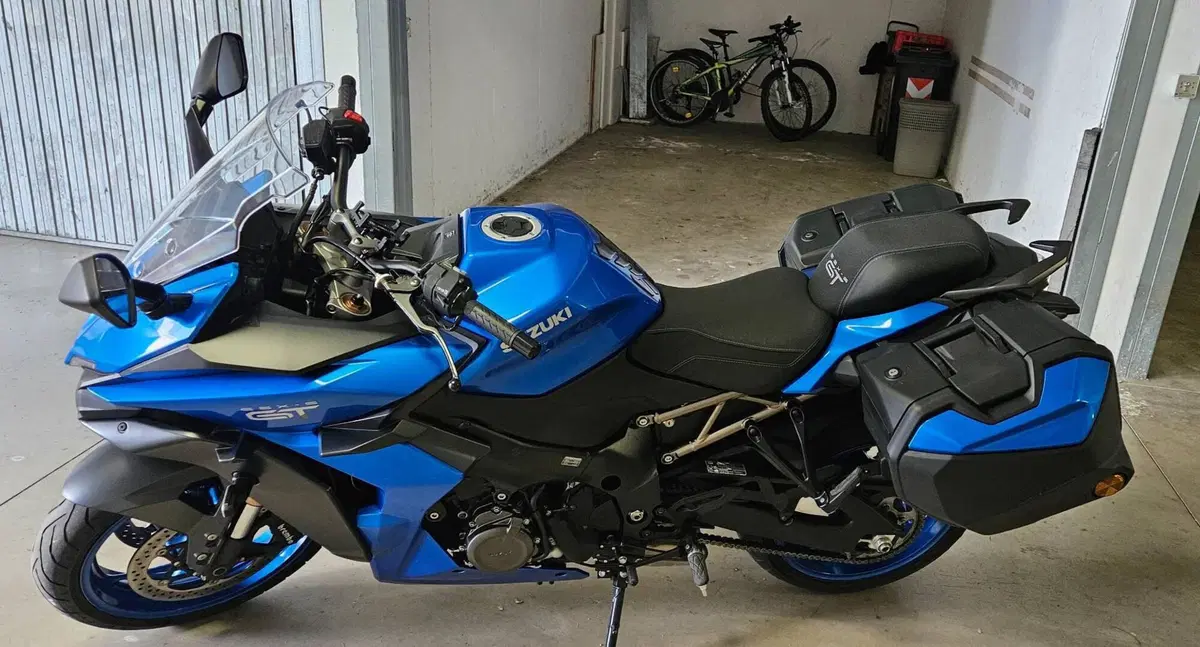 Suzuki GSX-S1000GT (2022 - 24) (4)