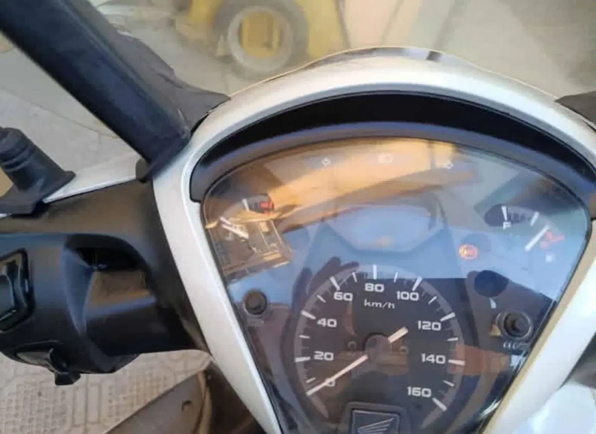 Honda SH 150i ABS (2013 - 16) (5)