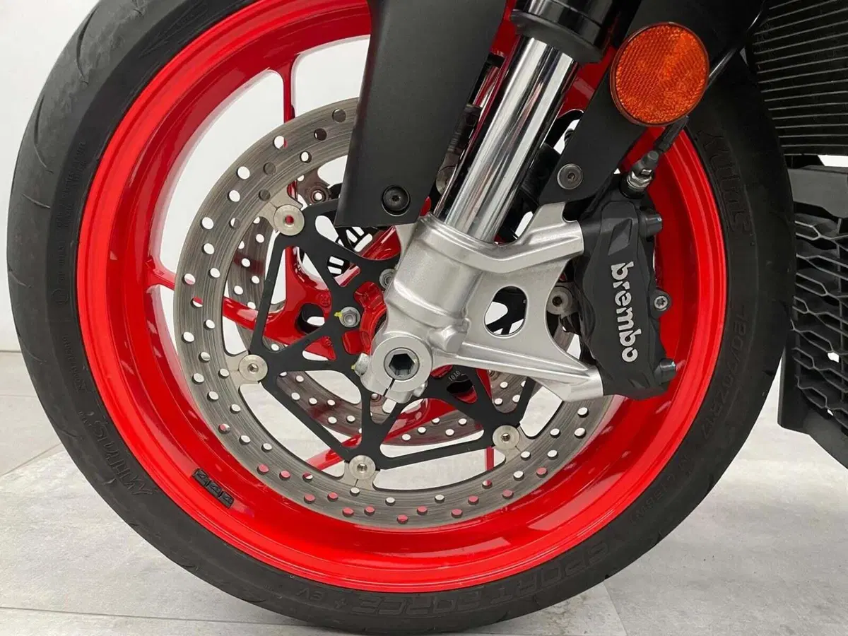 Aprilia Tuono 660 (2021 - 25) (13)