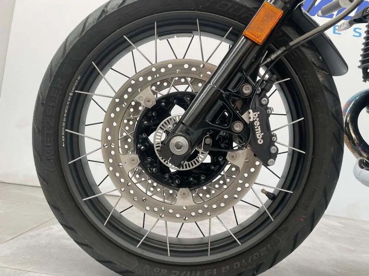 Bmw R nineT 1200 Scrambler (2016 - 20) (14)