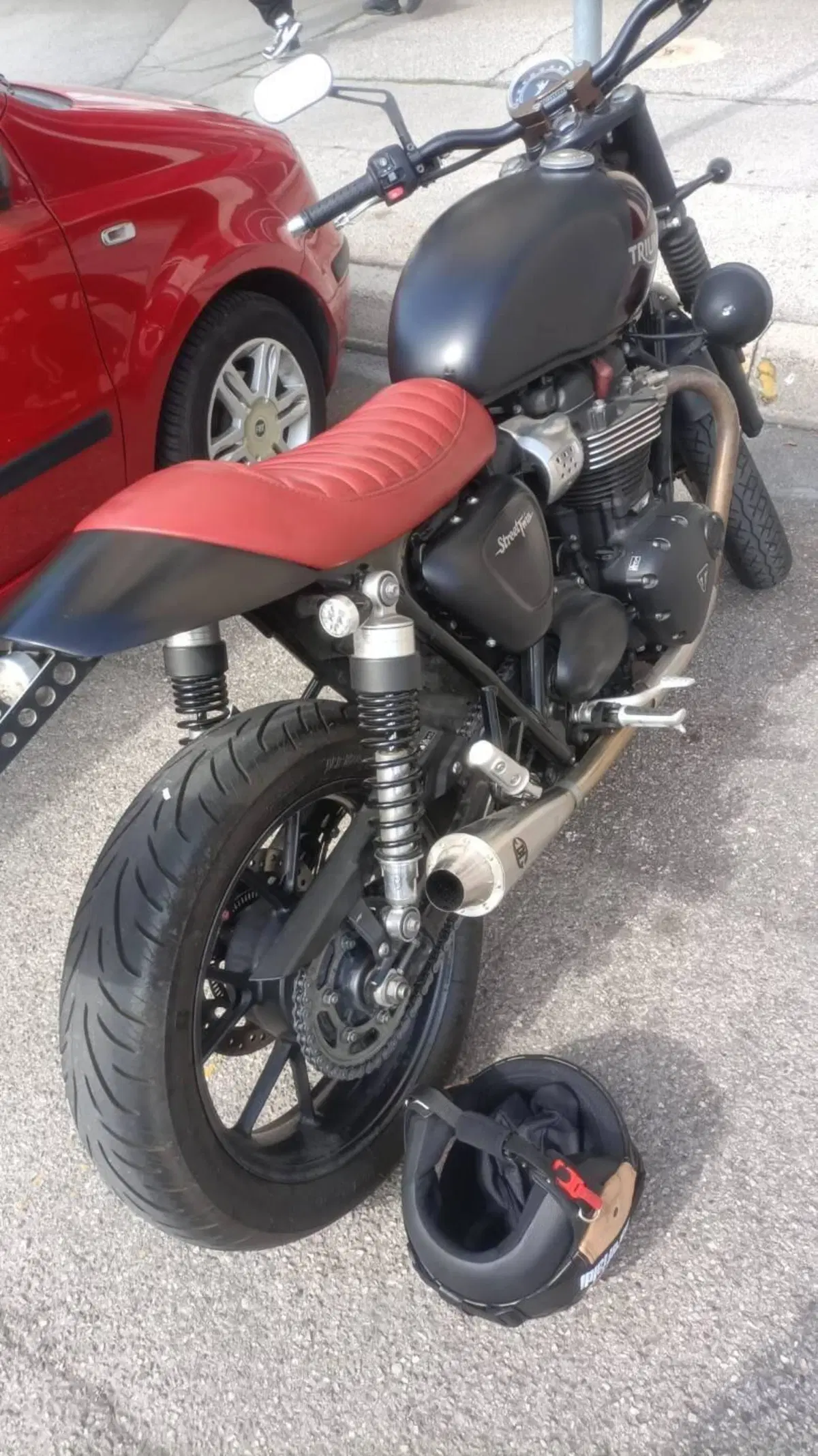 Triumph Street Twin 900 (2016) (7)