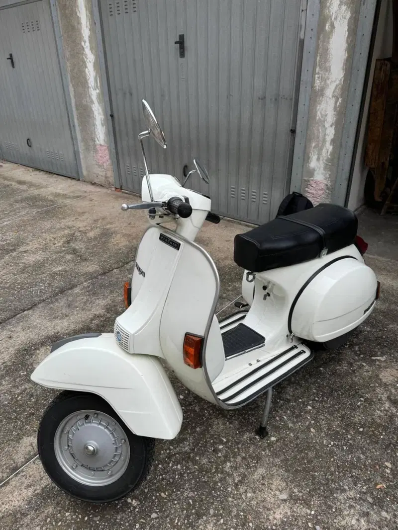 Piaggio VESPA P 125 X (3)