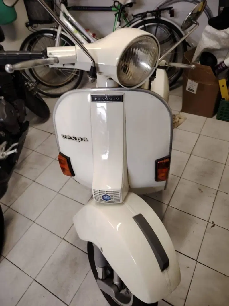 Piaggio VESPA P 125 X (4)