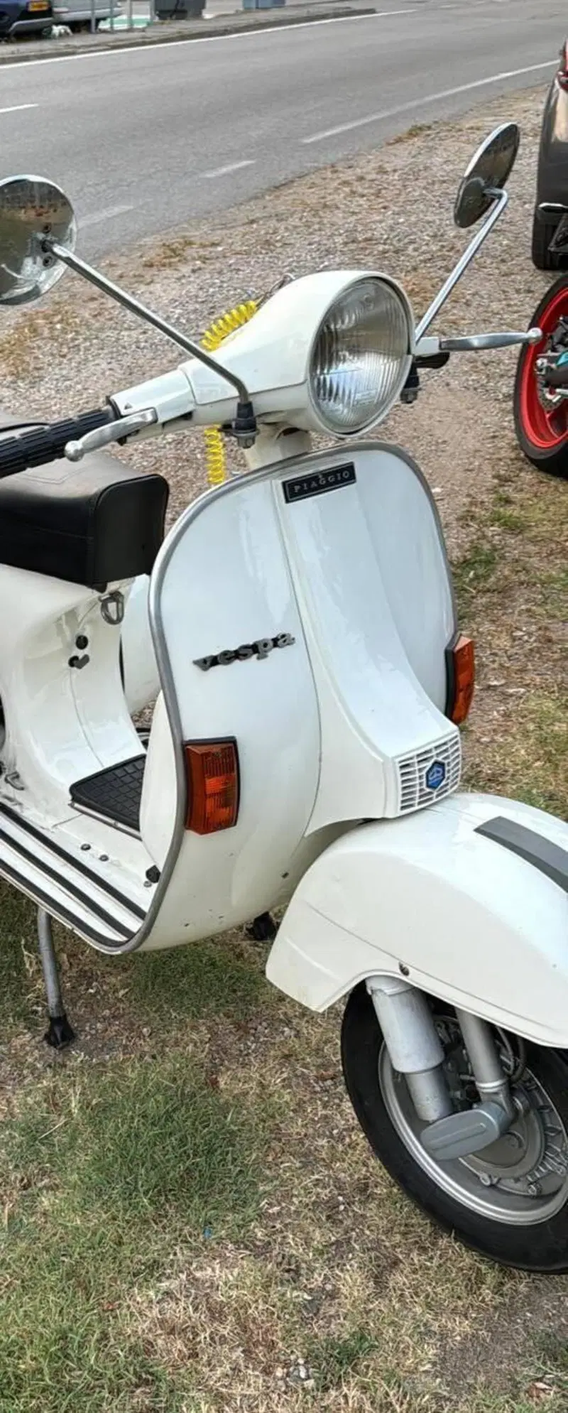Piaggio VESPA P 125 X (5)