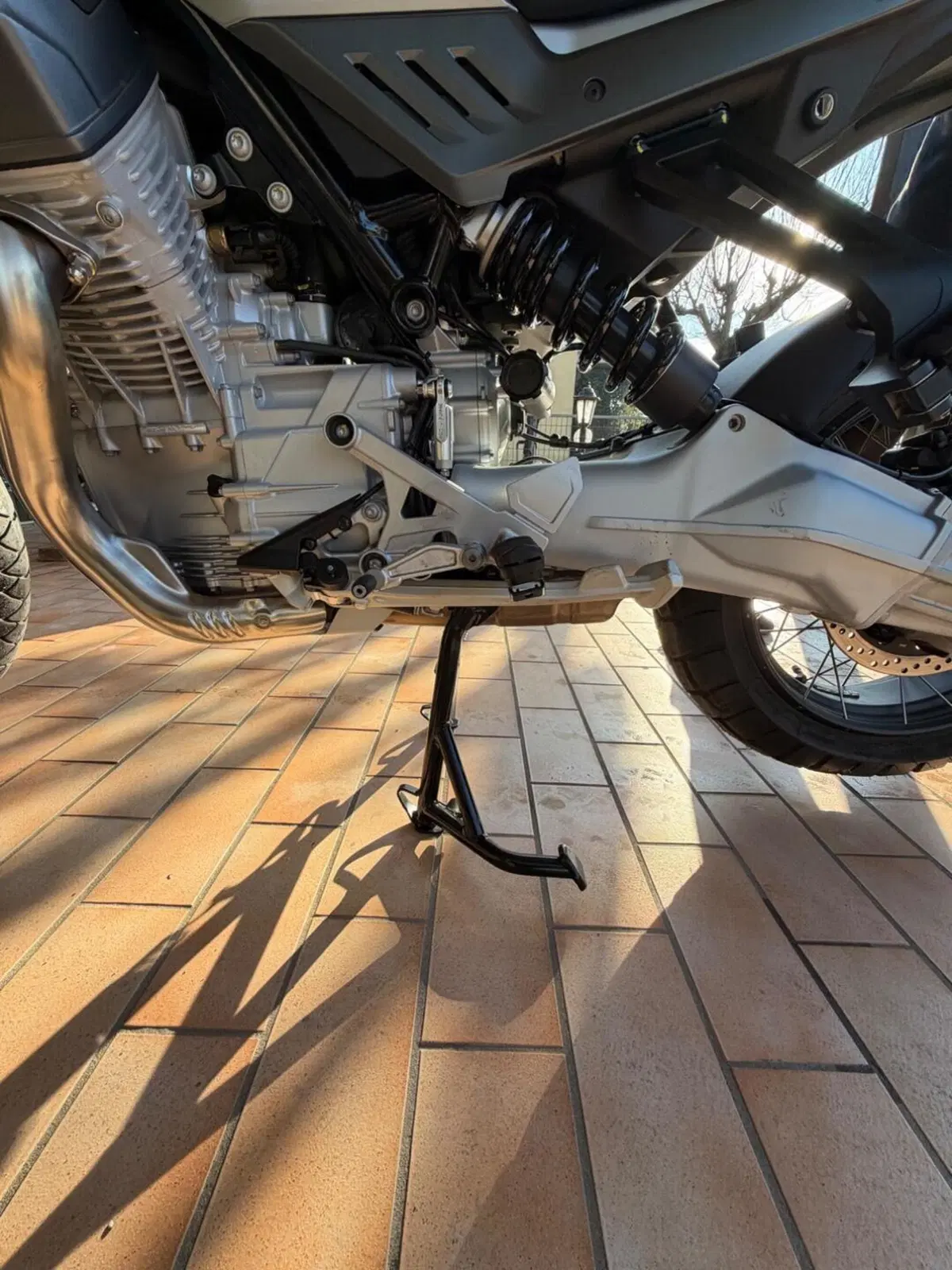 Moto Guzzi Stelvio PFF (2024 - 26) (4)
