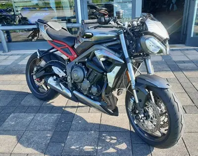 Triumph Street Triple RS (2020 - 22) usata