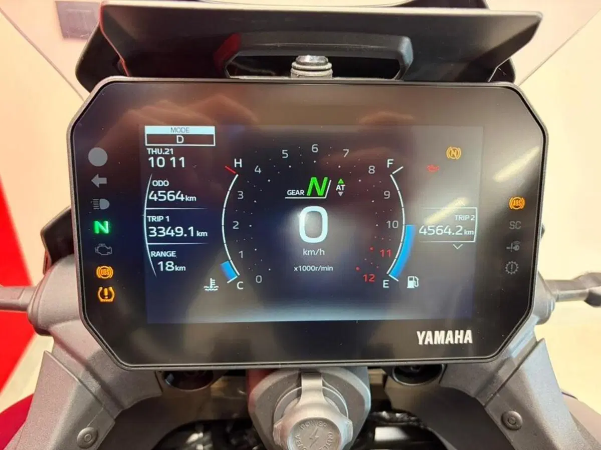 Yamaha Tracer 9 GT+ Y-AMT (2025 - 26) (5)