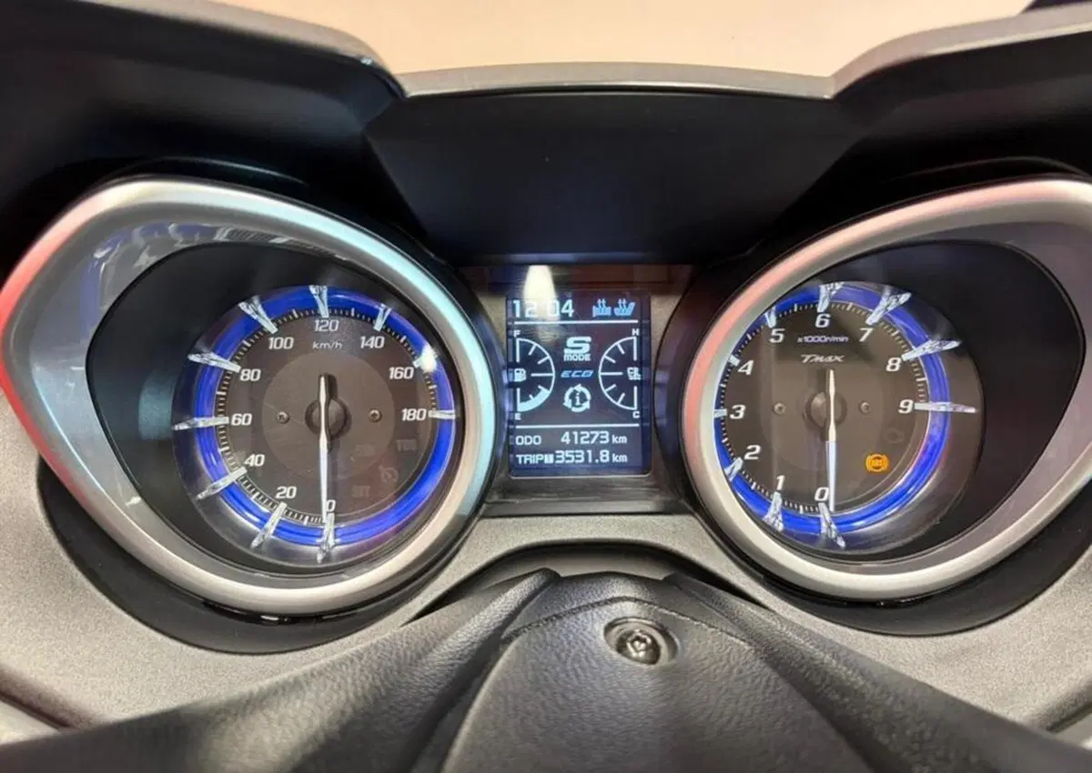 Yamaha T-Max 530 DX (2017 - 19) (5)