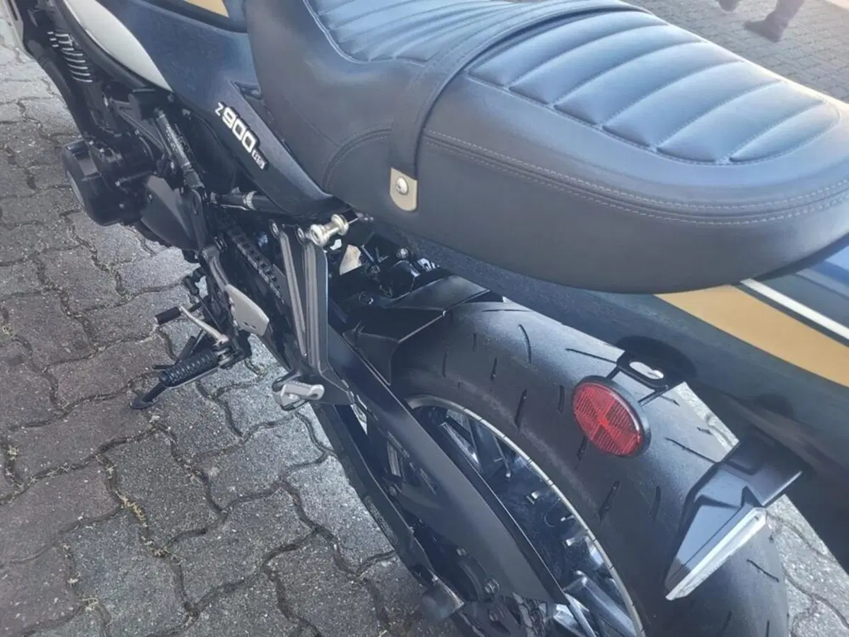 Kawasaki Z 900 RS (2022 - 25) (3)