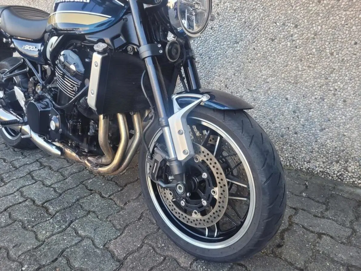 Kawasaki Z 900 RS (2022 - 25) (5)