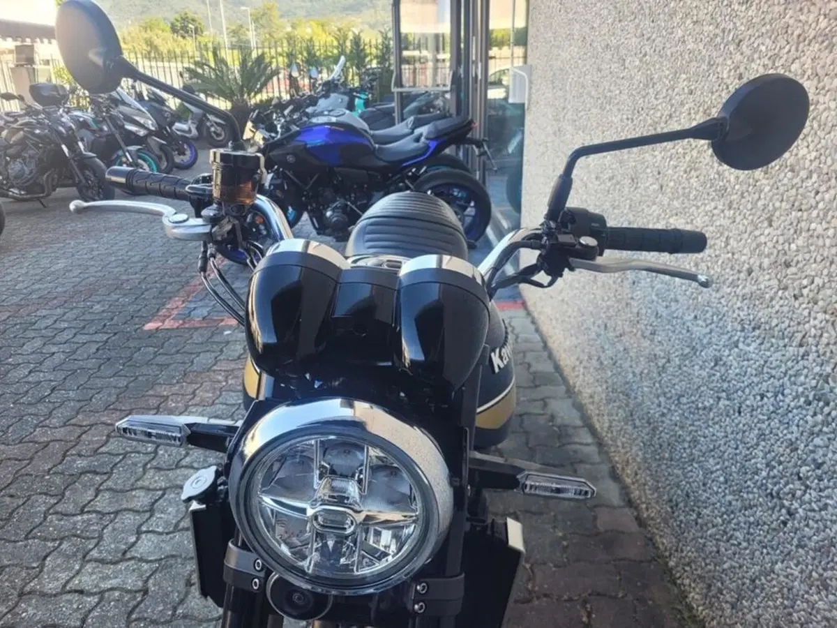 Kawasaki Z 900 RS (2022 - 25) (7)