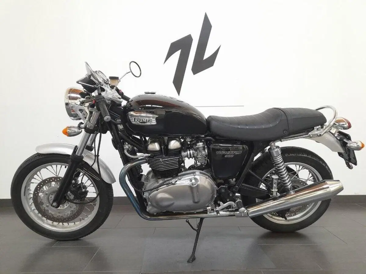 Triumph Thruxton 900 (2004 - 15)