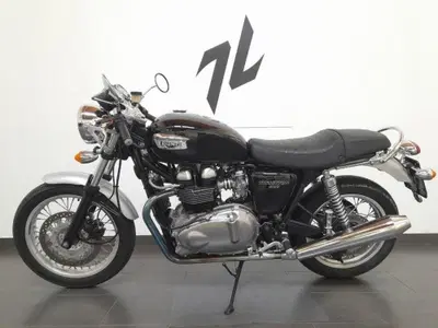 Triumph Thruxton 900 (2004 - 15) usata