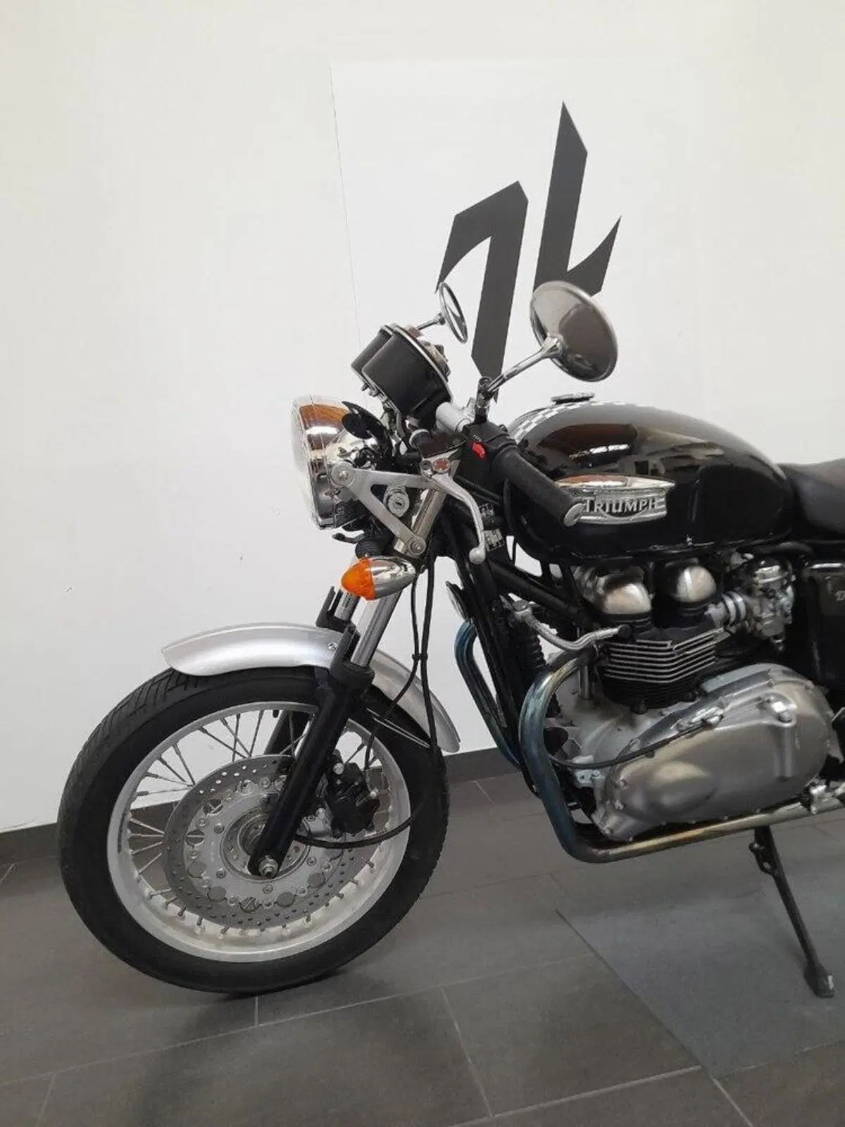 Triumph Thruxton 900 (2004 - 15) (9)