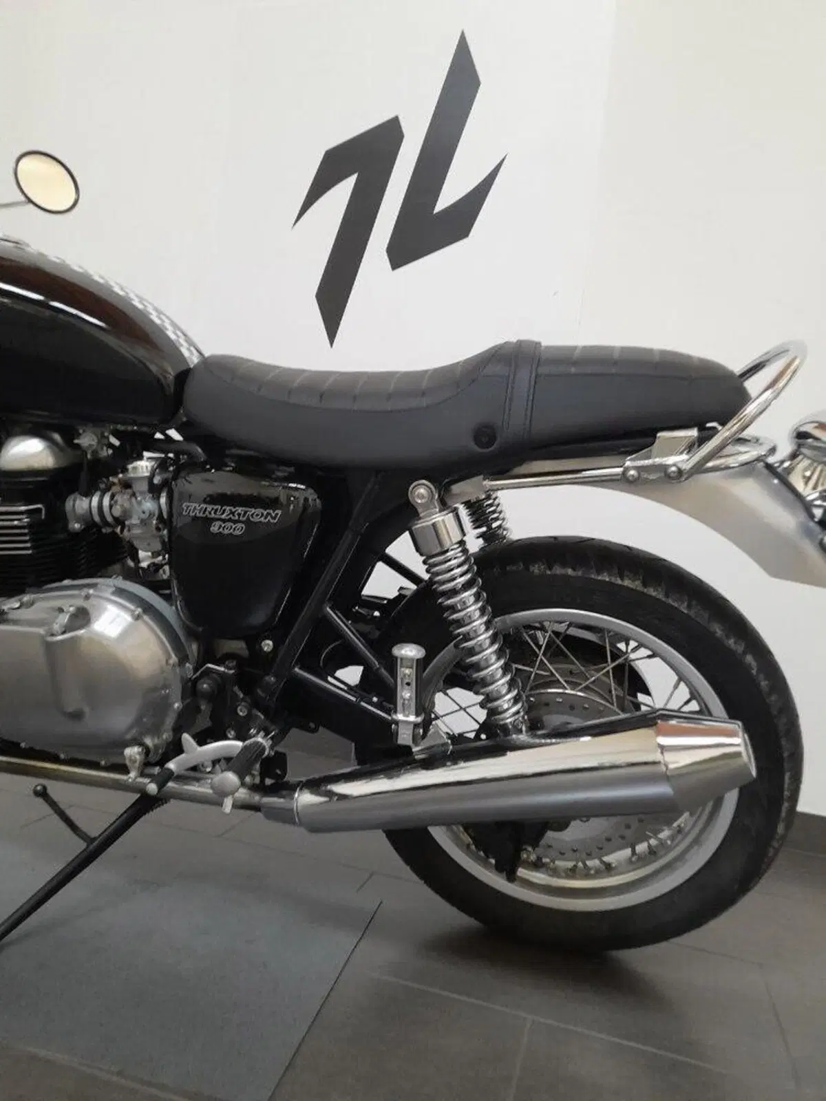 Triumph Thruxton 900 (2004 - 15) (10)