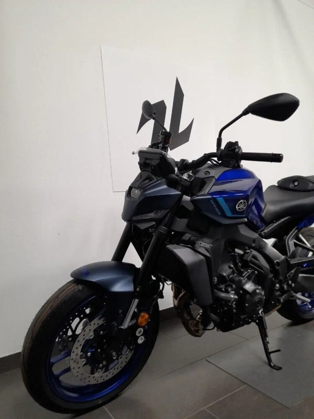 Yamaha MT-09 Y-AMT (2024 - 26) (2)