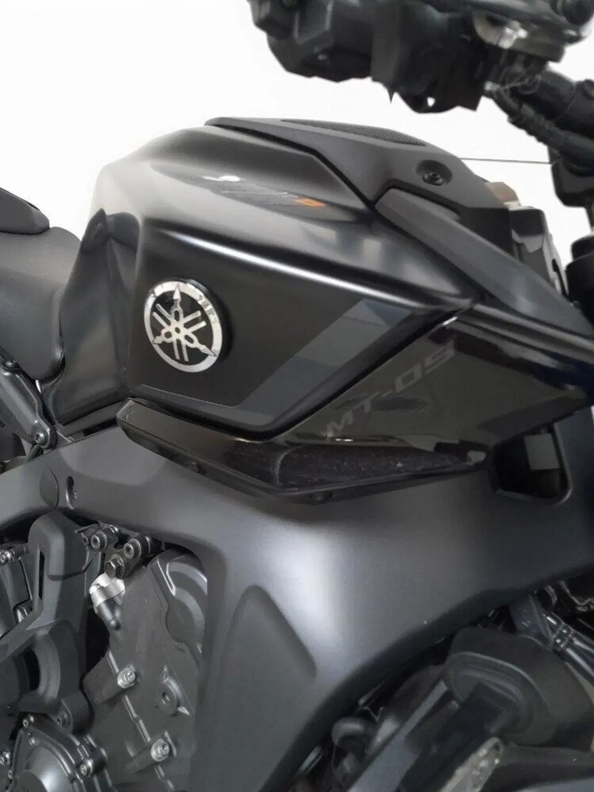 Yamaha MT-09 Y-AMT (2024 - 26) (4)