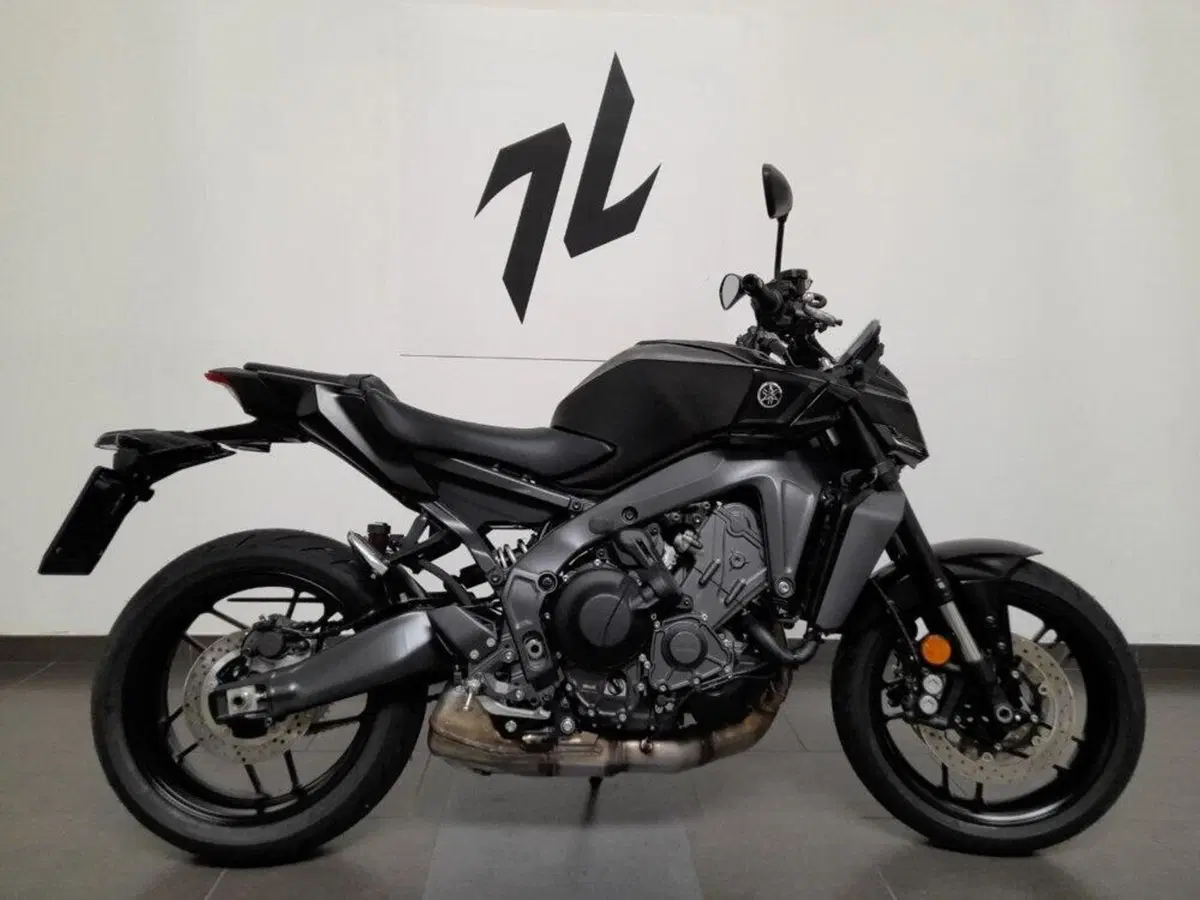 Yamaha MT-09 Y-AMT (2024 - 26) (7)