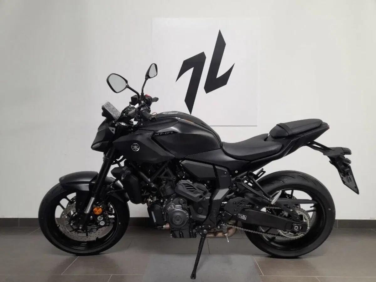 Yamaha MT-07 Y-AMT (2025 - 26)