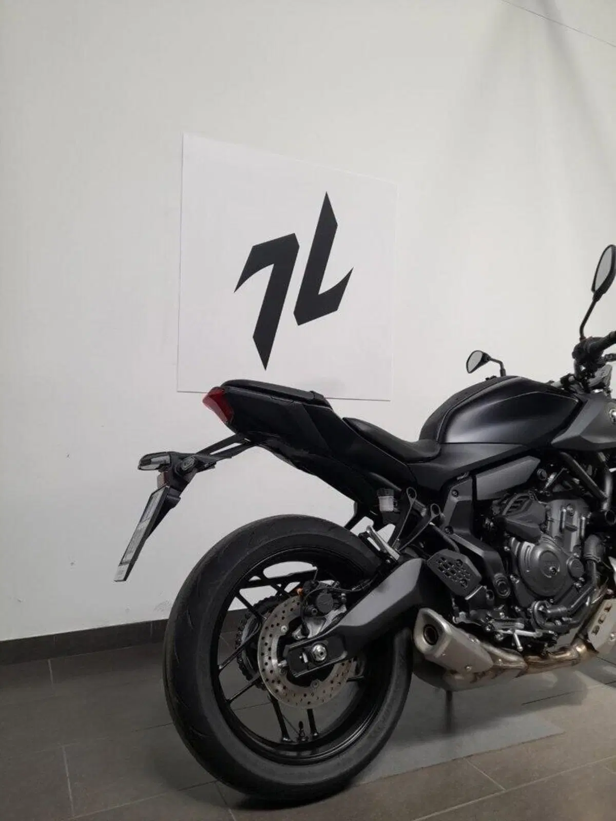 Yamaha MT-07 Y-AMT (2025 - 26) (5)
