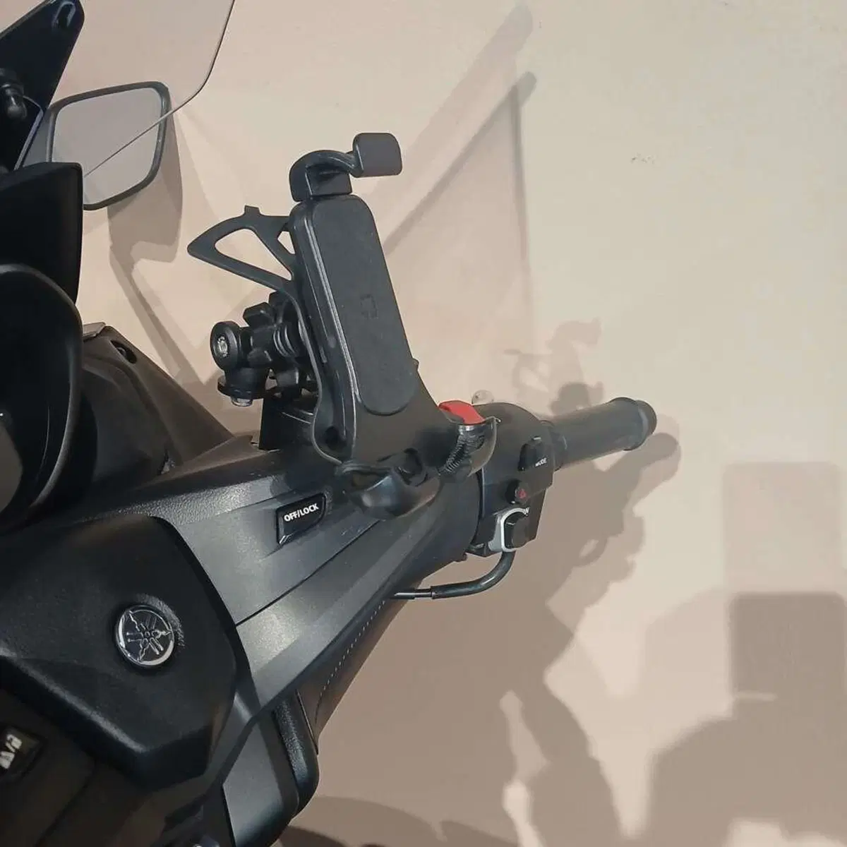 Yamaha T-Max 560 (2020 - 21) (5)