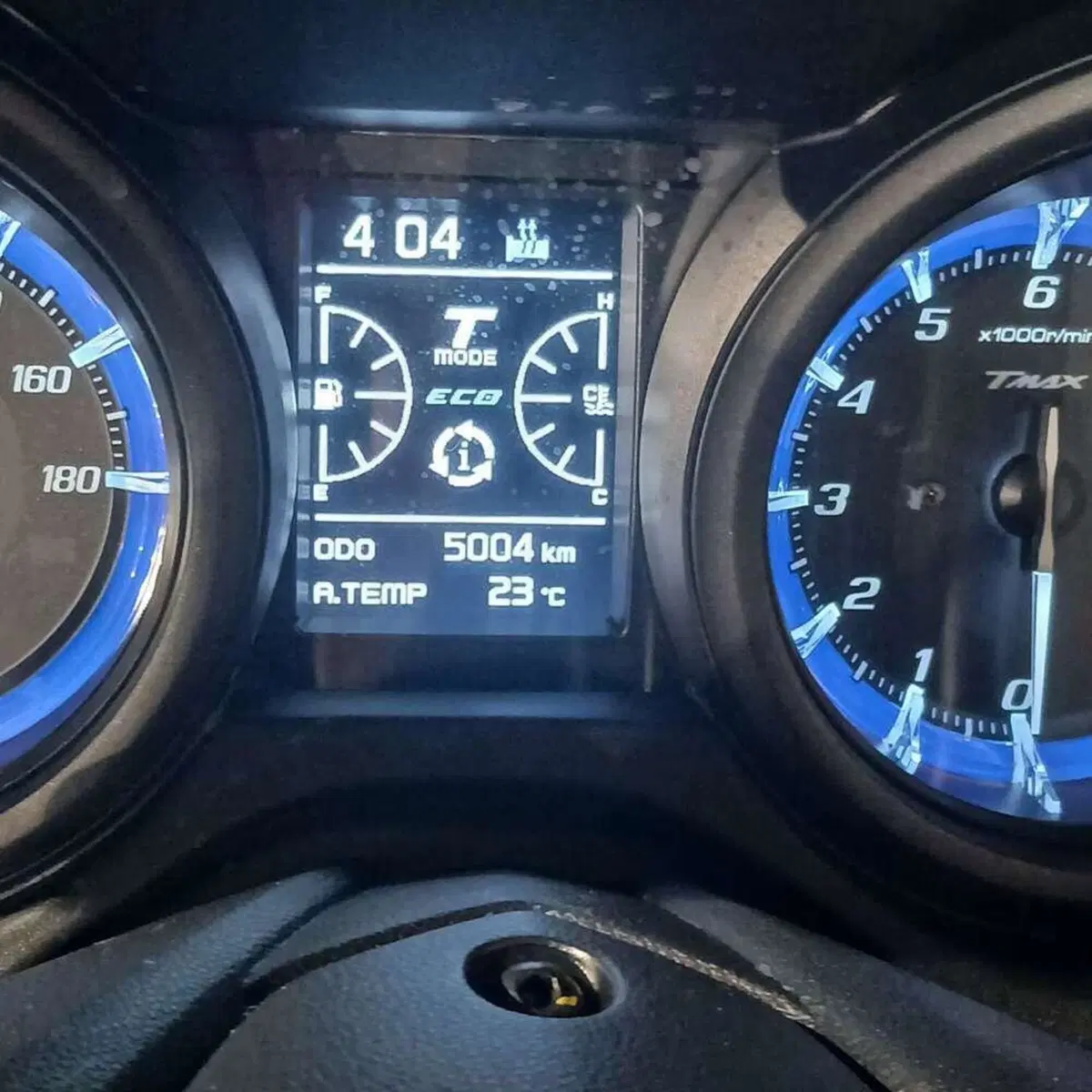 Yamaha T-Max 560 (2020 - 21) (6)