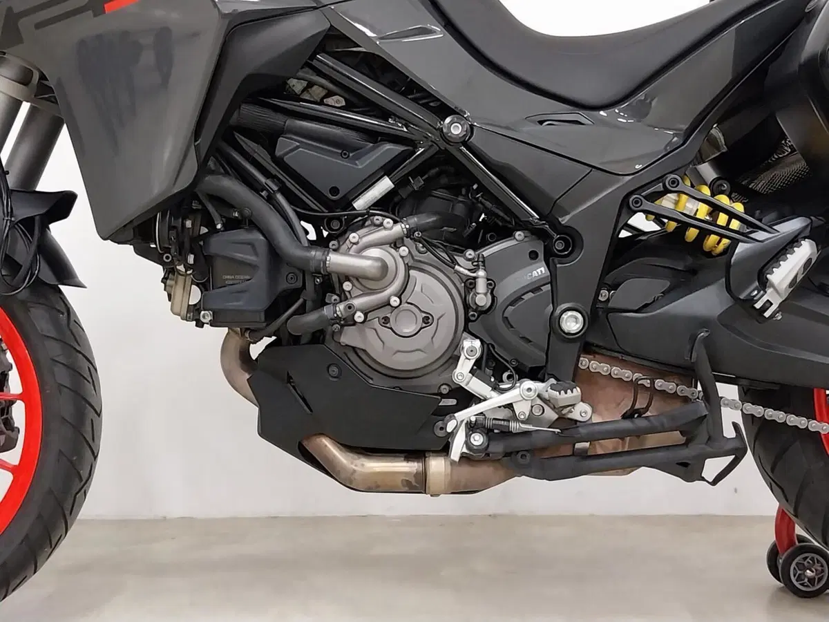 Ducati Multistrada V2 S (2022 - 24) (15)