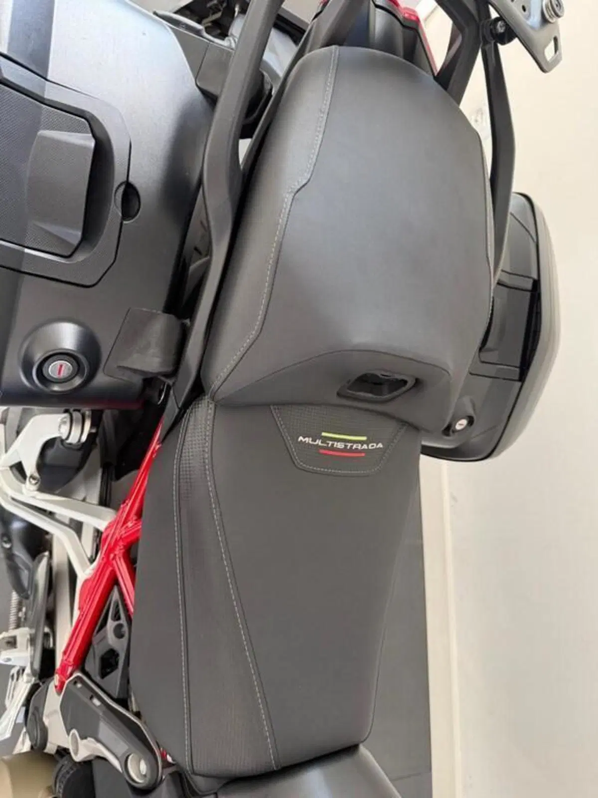 Ducati Multistrada V4 S (2021 - 24) (4)