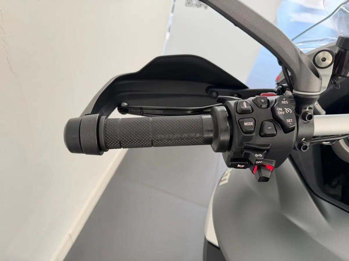 Ducati Multistrada V4 S (2021 - 24) (6)