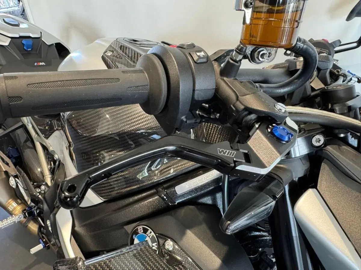 Bmw M 1000 R (2025 - 26) (4)