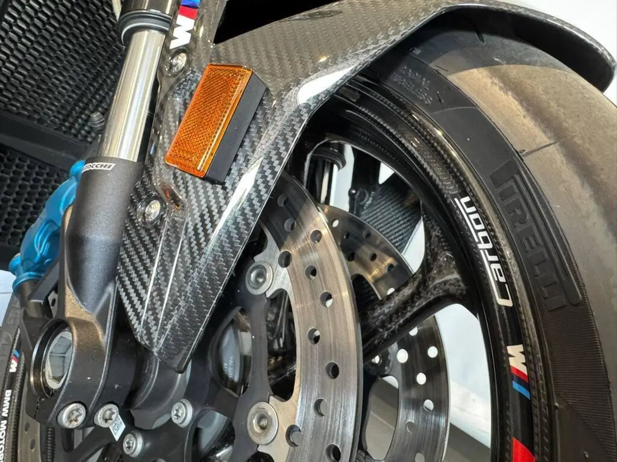 Bmw M 1000 R (2025 - 26) (5)