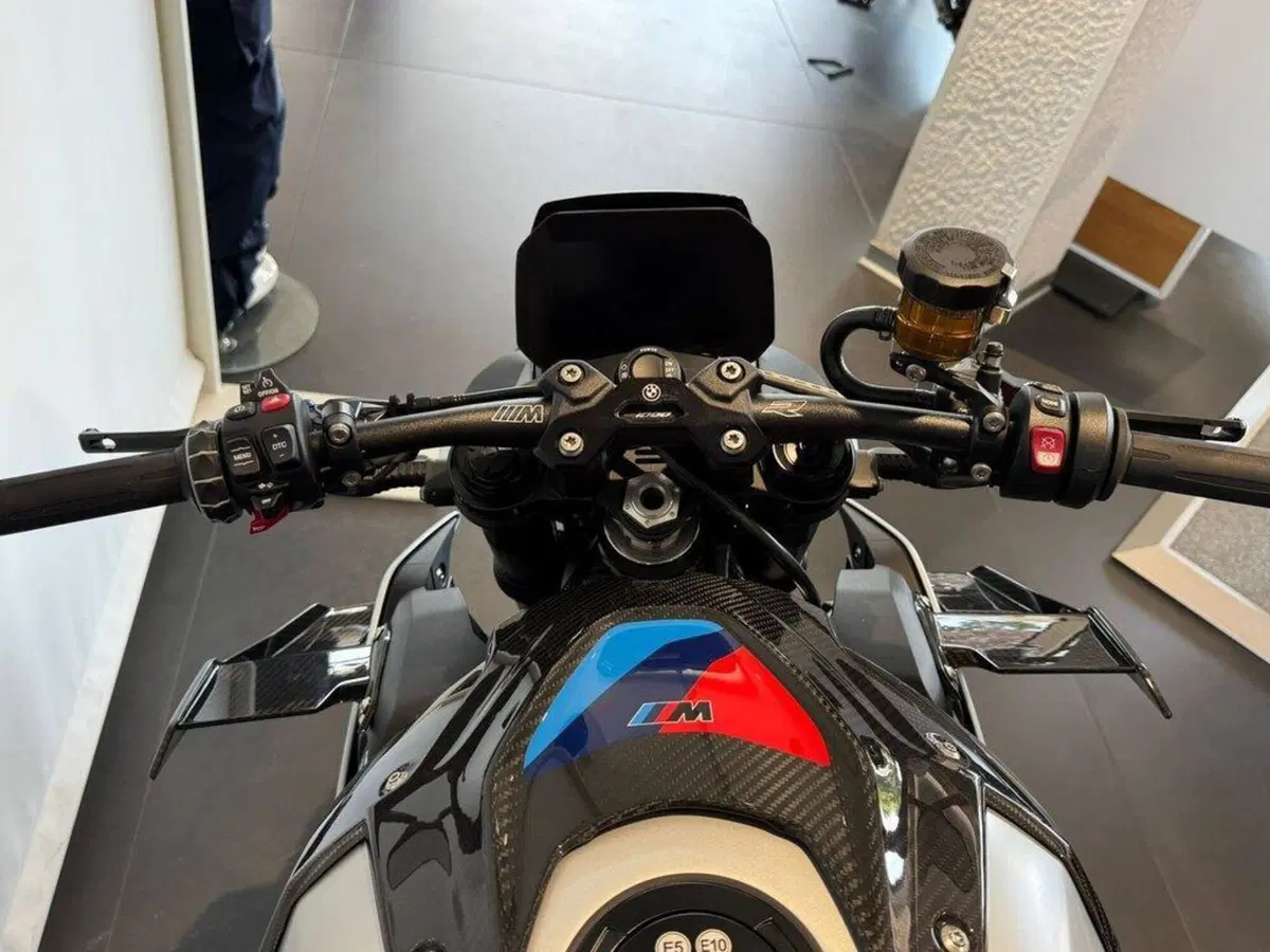 Bmw M 1000 R (2025 - 26) (15)