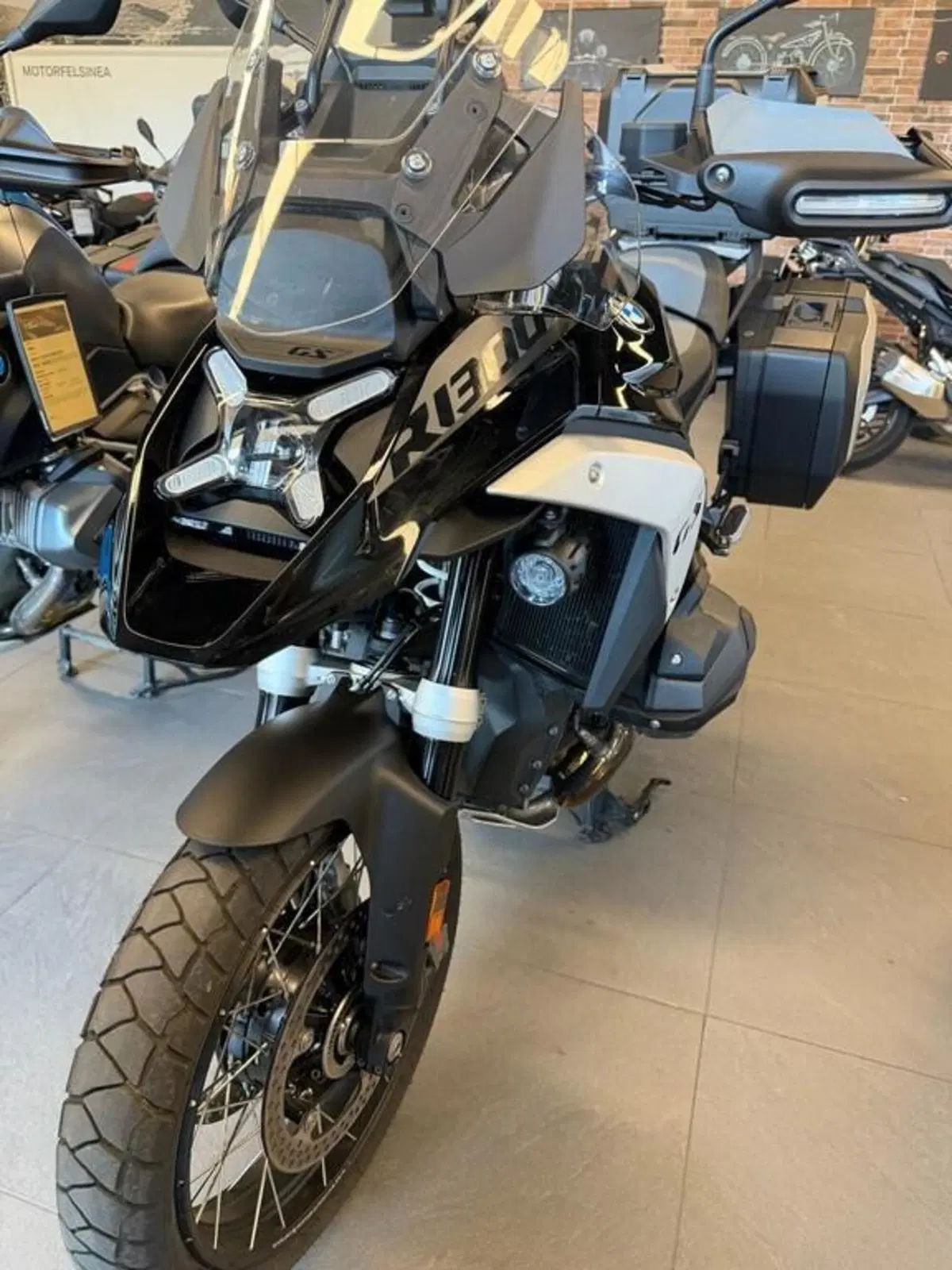 Bmw R 1300 GS (2023 - 26) (3)