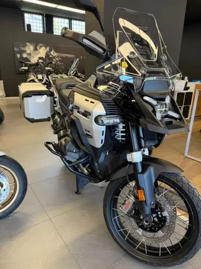 Bmw R 1300 GS Adventure Triple Black (2025 - 26) usata