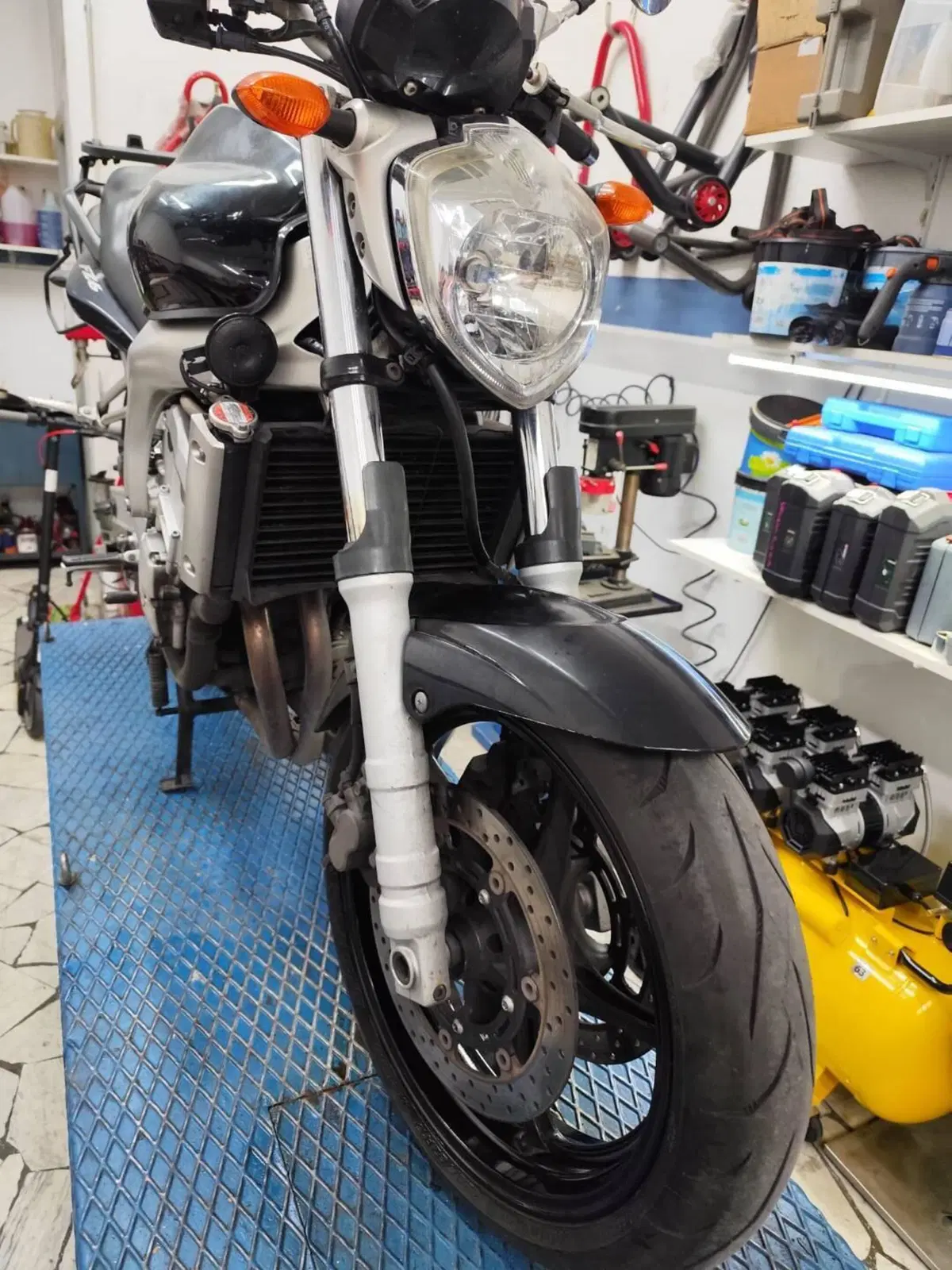 Yamaha FZ6 (2004 - 07) (4)