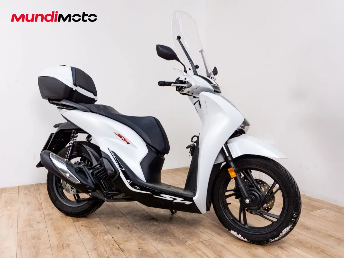 Honda SH 150i Sport (2024 - 25) (2)