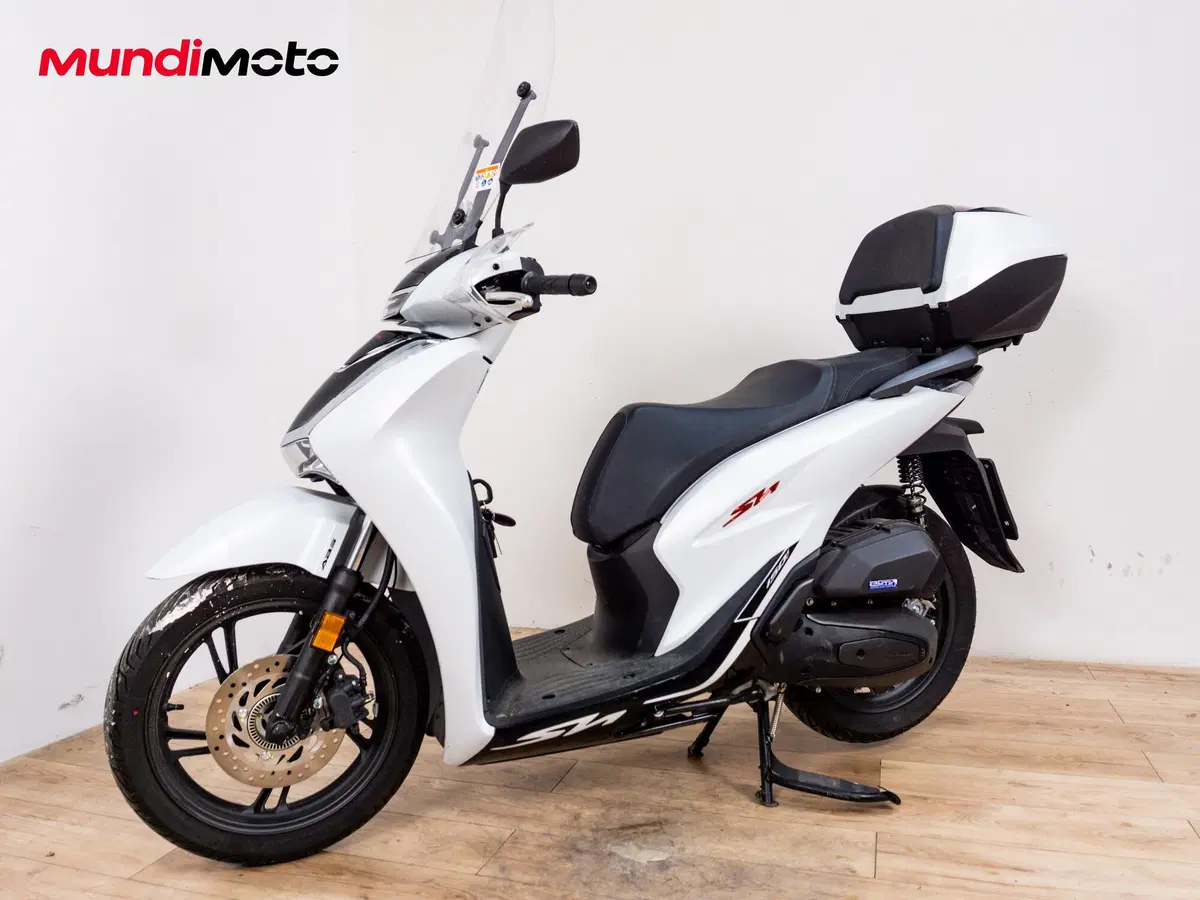 Honda SH 150i Sport (2024 - 25) (8)