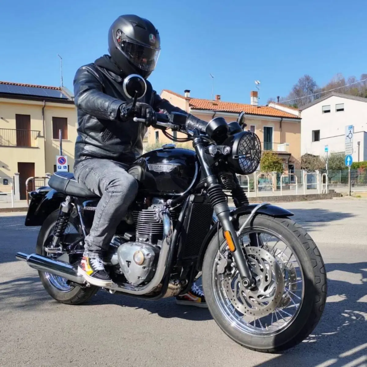 Triumph Bonneville T120 (2016 - 20) (2)