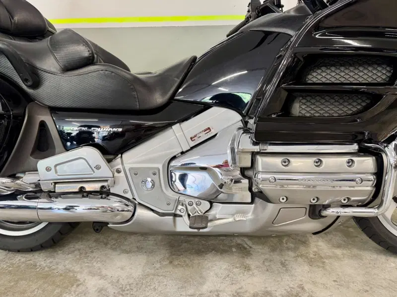 Honda GL 1800 Gold Wing (2007 - 11) (4)