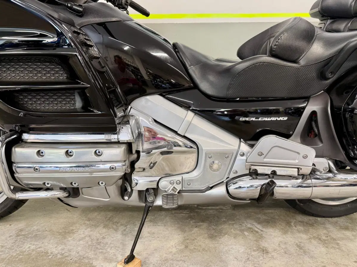 Honda GL 1800 Gold Wing (2007 - 11) (8)