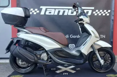 Piaggio Beverly 350 SportTouring ie (2011 - 15) usata