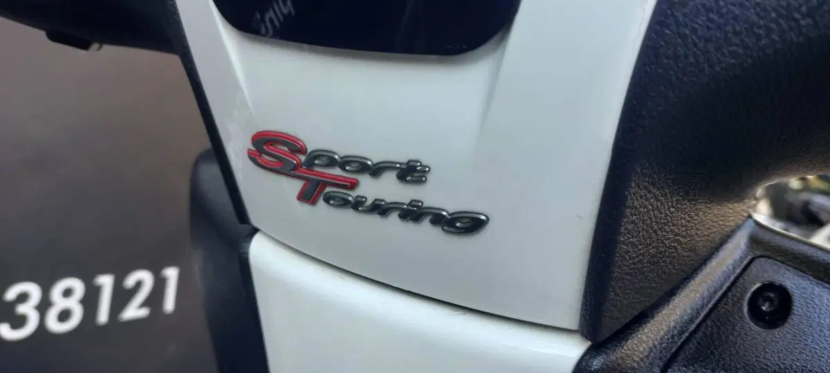 Piaggio Beverly 350 SportTouring ie (2011 - 15) (4)