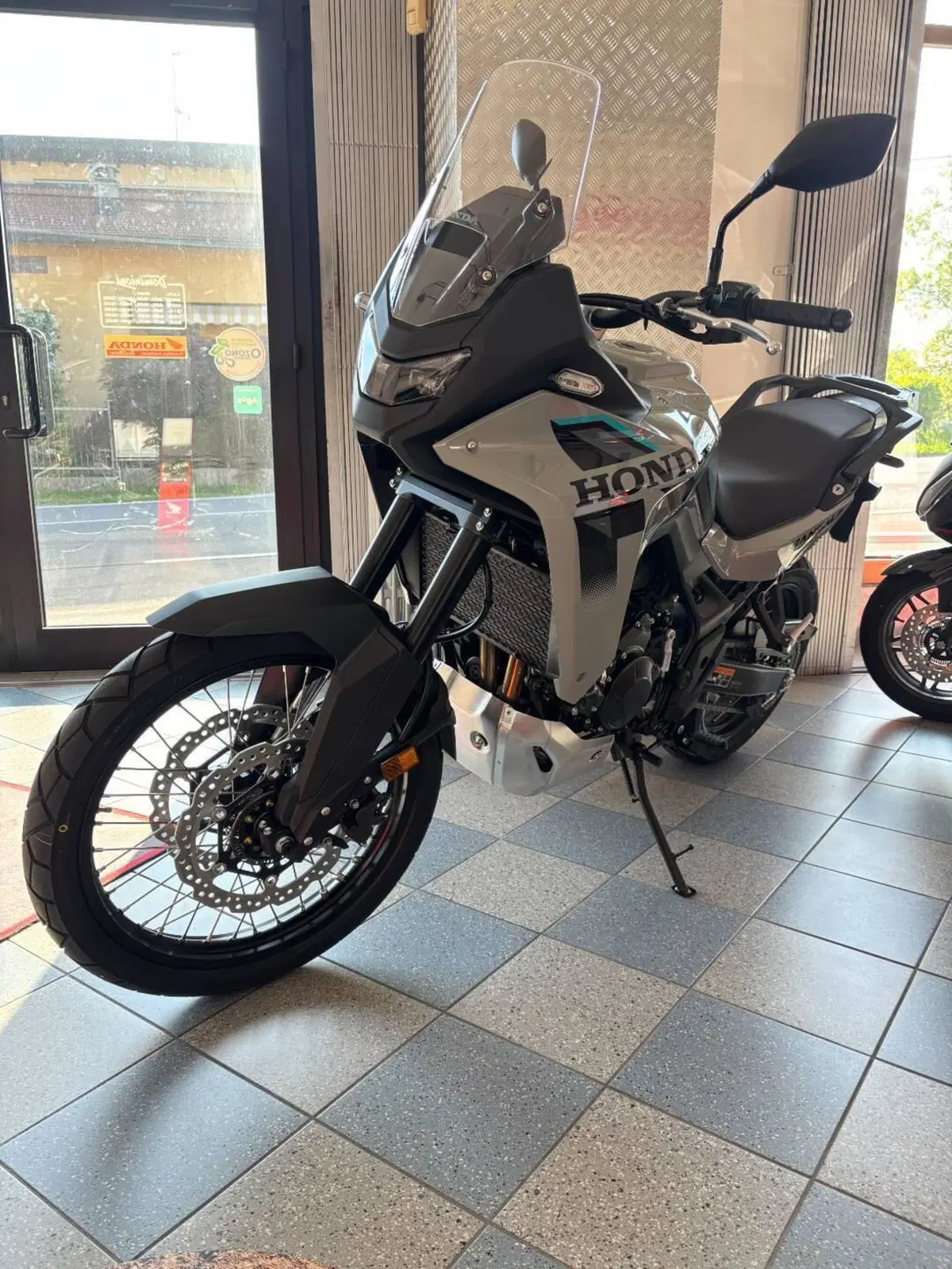Honda Transalp XL750 (2026) (4)