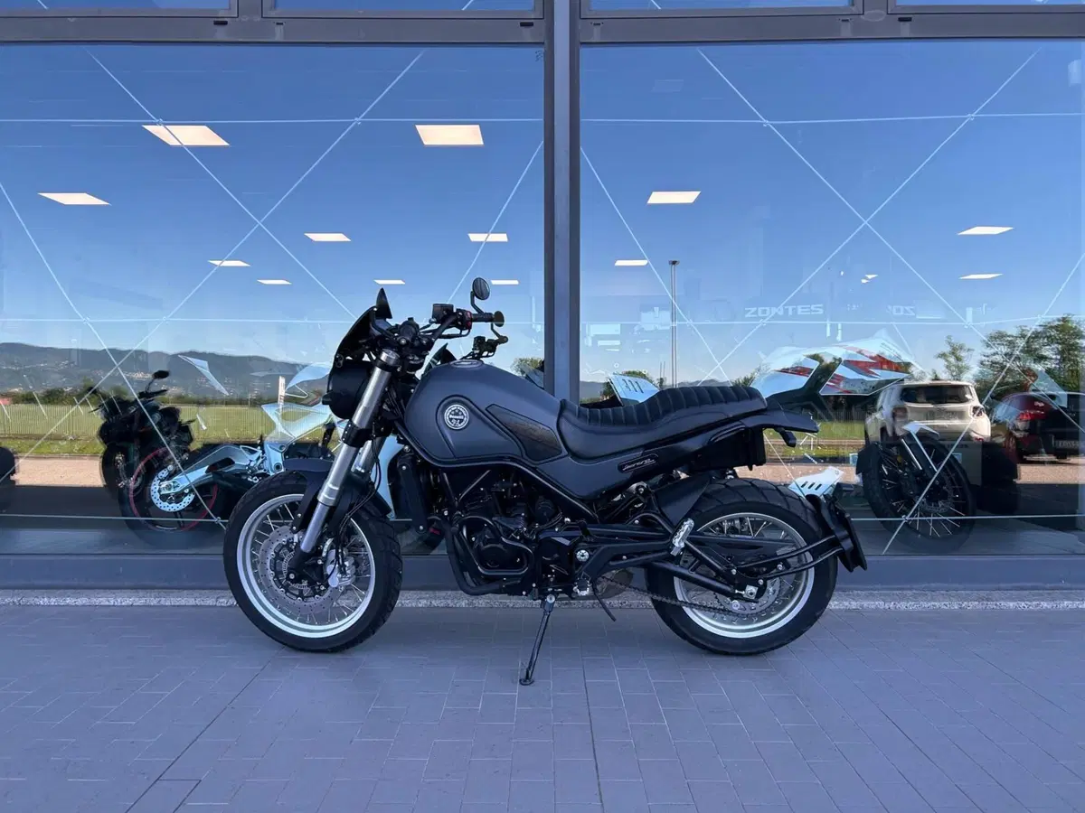 Benelli Leoncino 500 Trail (2021 - 26)