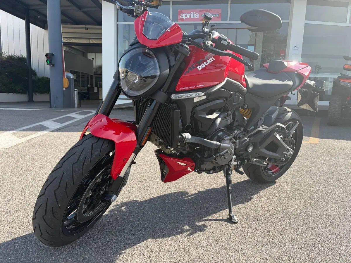 Ducati Monster 937 + (2021 - 25)