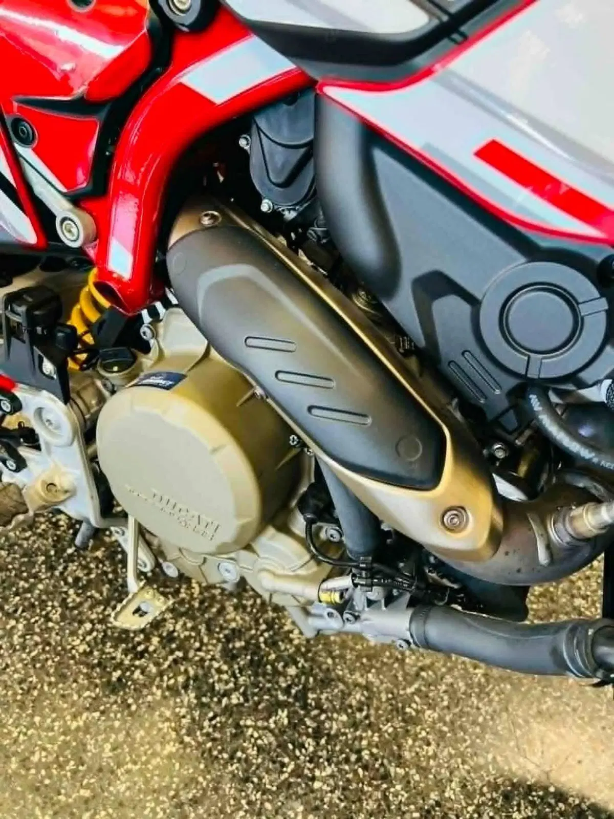 Ducati Hypermotard 698 Mono (2024 - 26) (5)